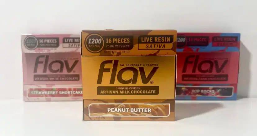 FLAV Red Velvet Chocolate Bar – Live Resin Artisan White 1200mg - Image 3