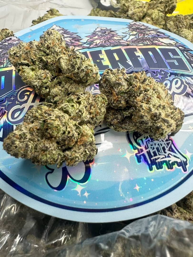 Don Merfos Strains Happy Holiday - Image 3